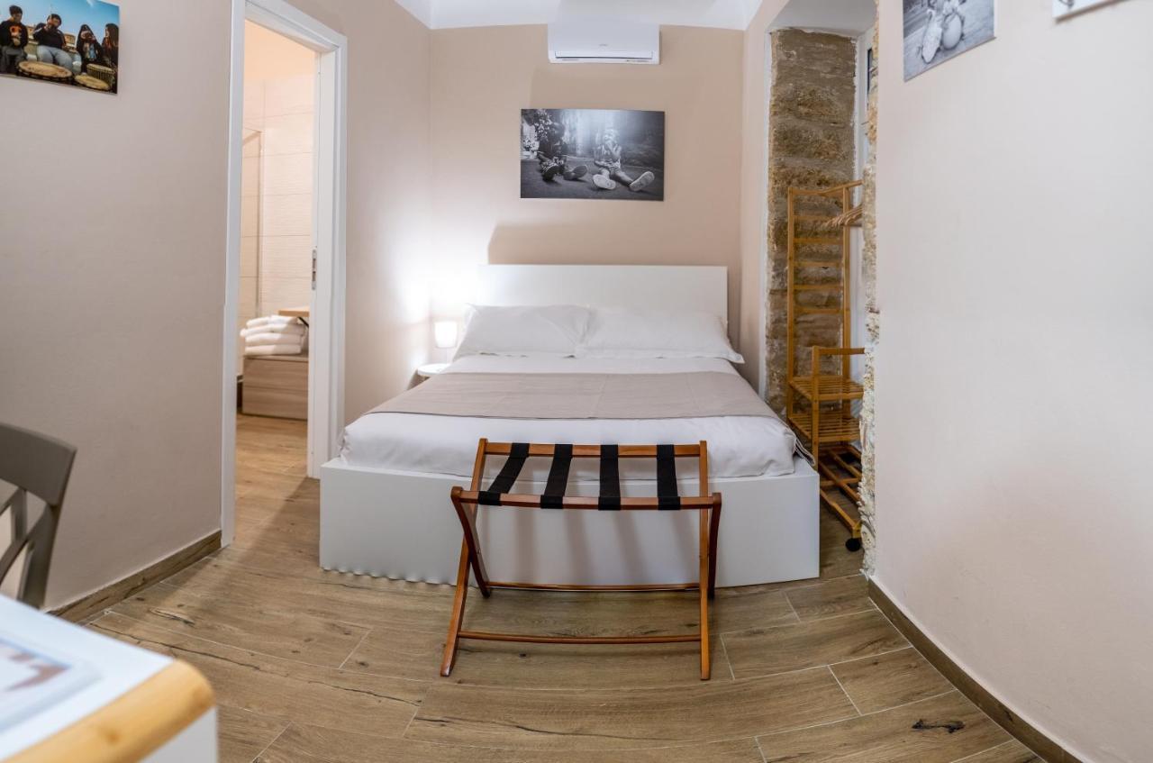 I Quattru Vuci Rooms Palerme Extérieur photo